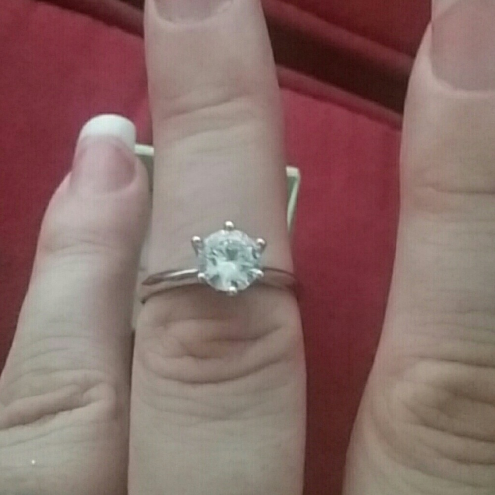 Ring - Picture 4 of 4
